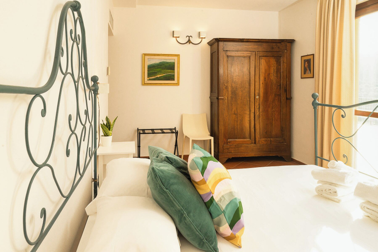 Bedroom 4, LA ROCCA RELAIS, Pistoia