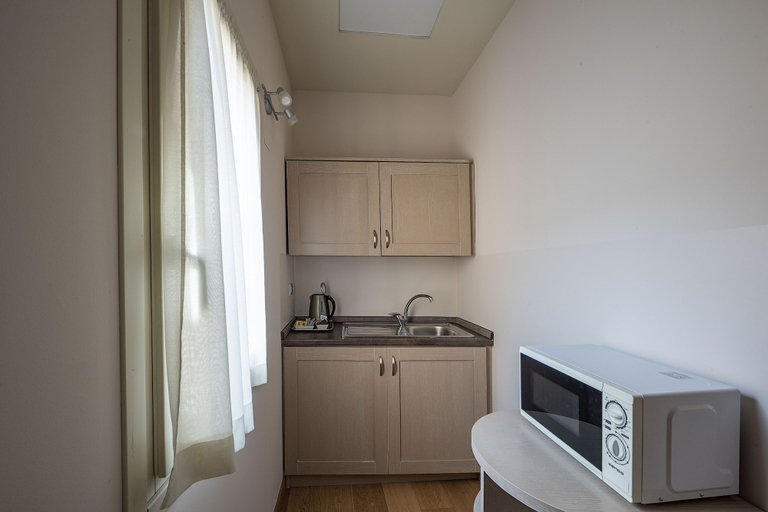 Dining Room 9