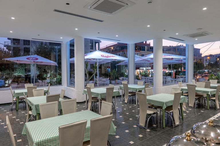 Food & Drinks 3, Arel Hotel, Sarandës
