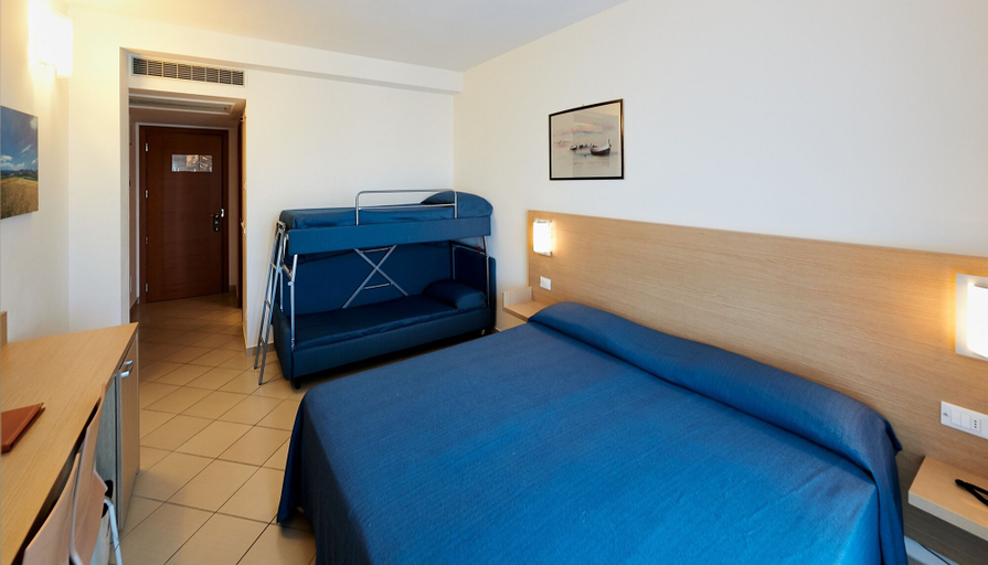 Bedroom 3, Bolgheri Marina Resort ex Varo Village, Livorno