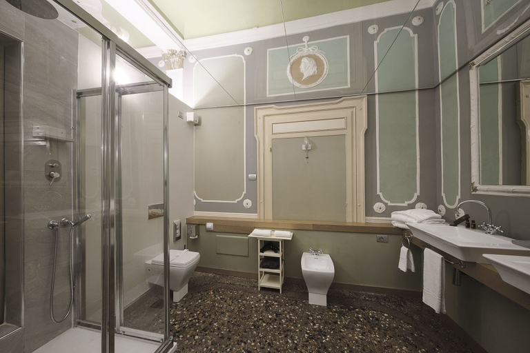Bathroom 4