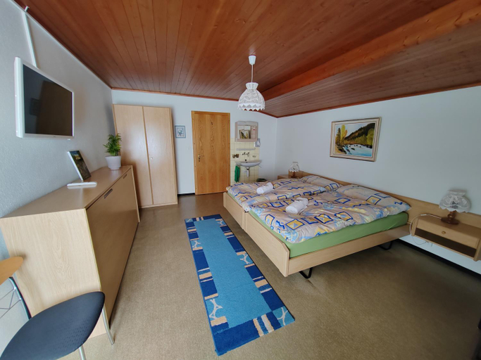 Bedroom 2, Hotel du Cerf, Les Franches-Montagnes