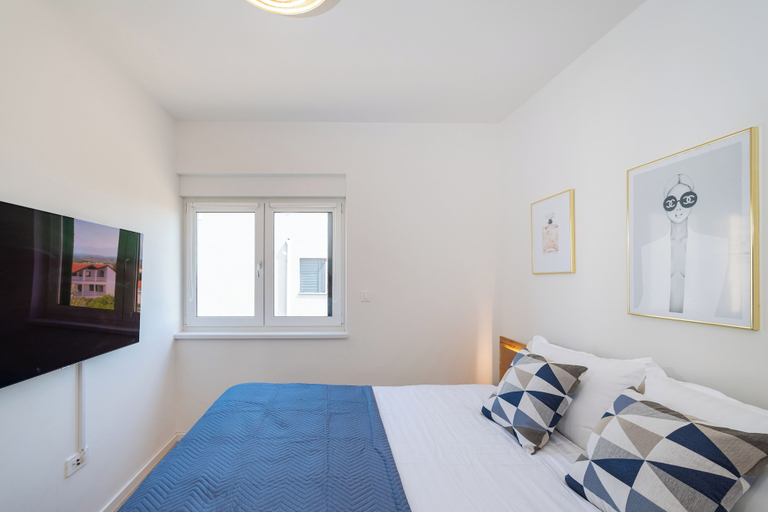 Bedroom 2, Apartment Lipotica 1, Nin