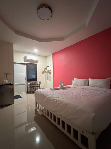 Others 5, Banana Hotel, Khao Yoi