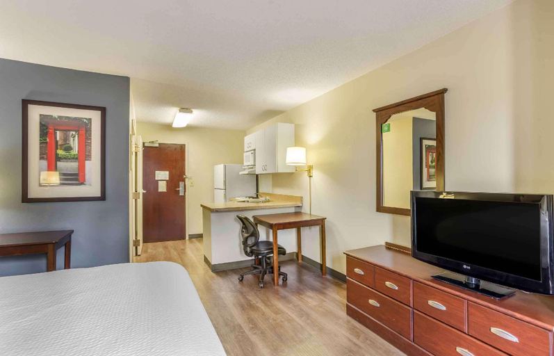 Bedroom 8