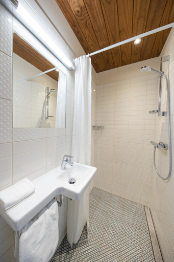 Bathroom 5