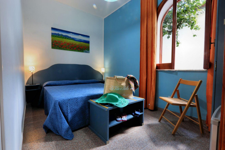Bedroom 2, T. di Monaco - Natural Beach Village, Messina
