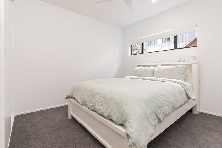 Others 4, 26B Seaview St, Great Lakes