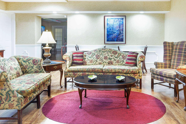 Public Area 2, Baymont by Wyndham Tullahoma, Coffee