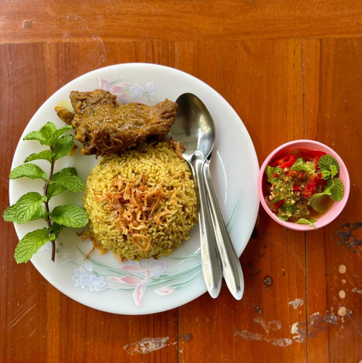 Food & Drinks, Banana Hotel, Khao Yoi