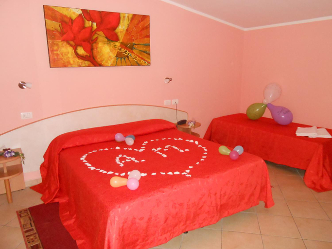 Bedroom 2, Hotel Vittoria, Benevento