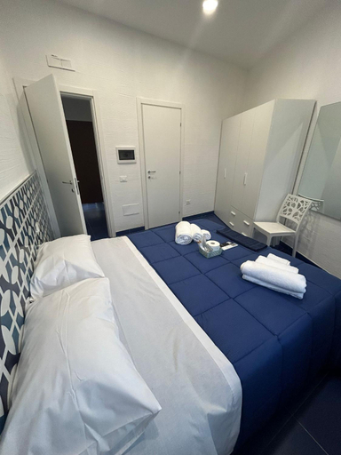 Others 3, la divina bed&breakfast, Salerno