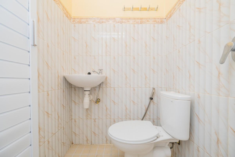 Bathroom 4