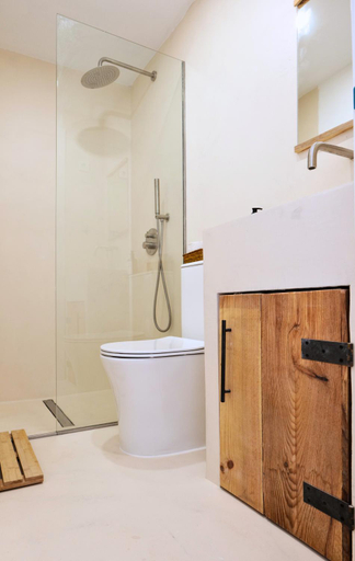 Bathroom 2, Nomad Home, Huesca