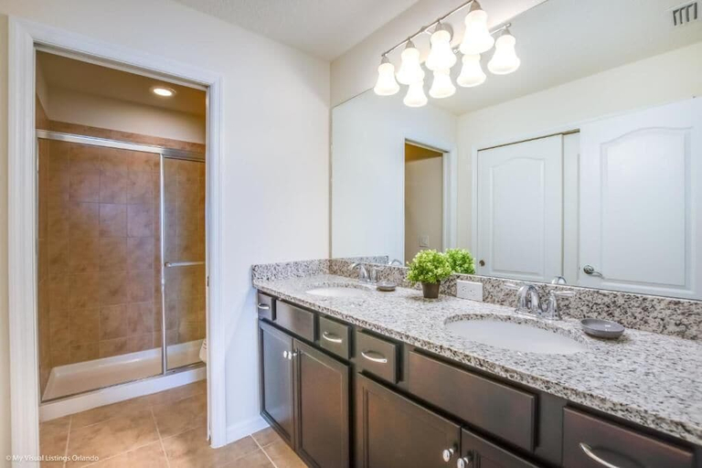 Bathroom 4, Lakeview Disney Resort 5br Townhome w Pool, Osceola