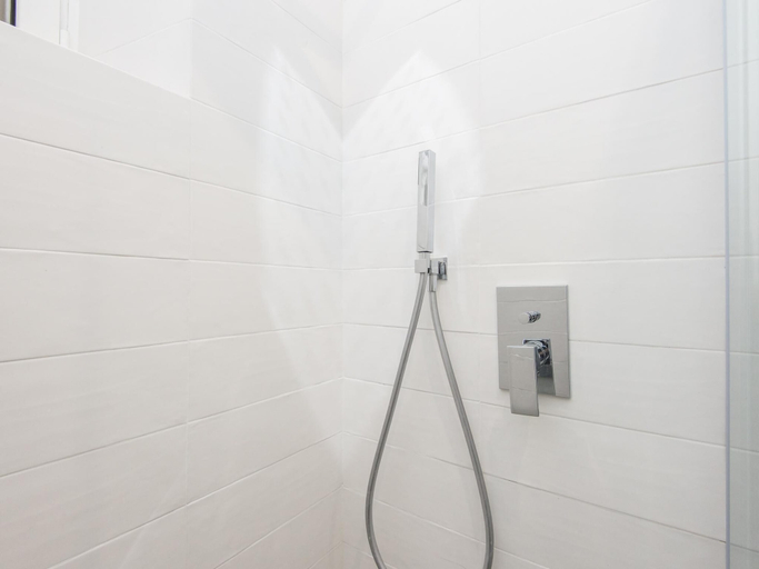 Bathroom 4, RSH San Cosimato Luxury Bright Apartment, Roma