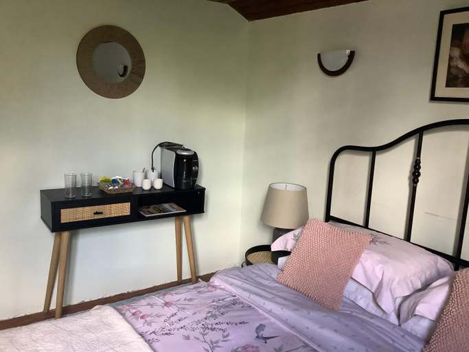 Others 2, No. 5 Plaisance - Room 2, Gers