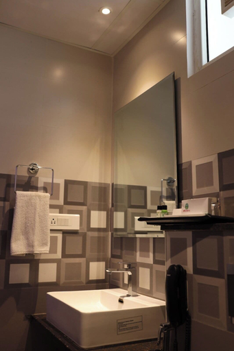 Bathroom 4, NPG Hotel, Bangalore