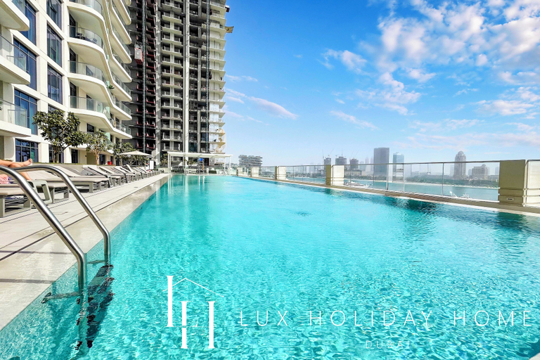 Sport & Beauty 4, LUX The Marina Vista Beachfront Suite 2, Dubai