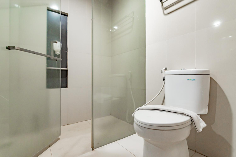 Bathroom 11