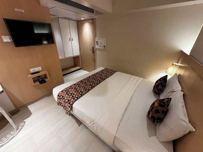Bedroom 3, South Coast Hotel - Thane, Thane