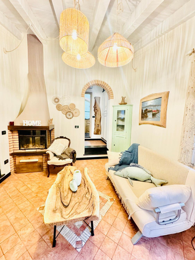 Others 4, Hostdomus - Le Vigne sul Mare, Savona