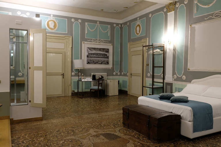 Bedroom 19