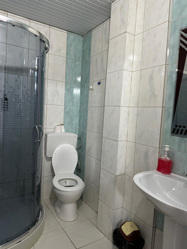 Bathroom 11