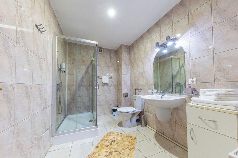Bathroom 3, Hotel Amphitryon Premium, Municipiul Bucuresti