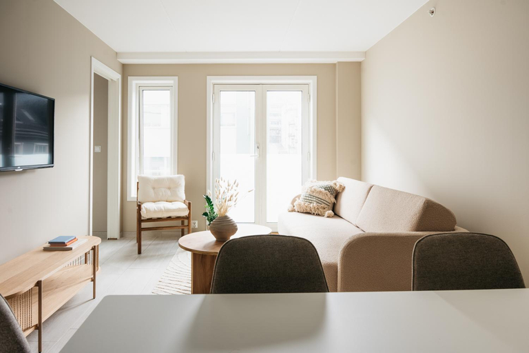 Others 4, Stay Urban - Stylish Scandinavian Gem with French Balcony, Bergen