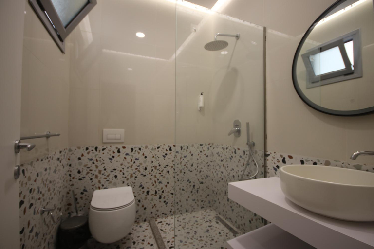 Others 4, Alyvia Rooms, Vlorës