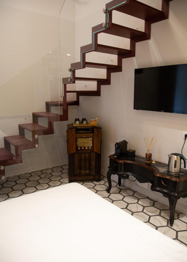 Others 4, Costantinopoli 33 Grand Suite, Napoli