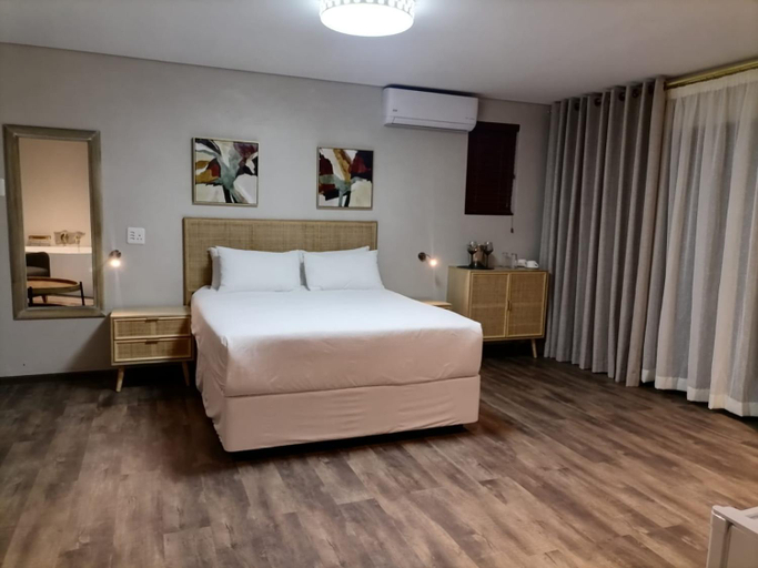 Bedroom 2, HWH Guesthouse Middelburg, Nkangala