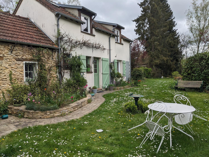 Others 2, Les Chaises, Yvelines