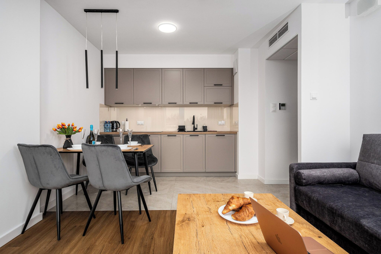 Others 4, Pileckiego Residence, Warsaw