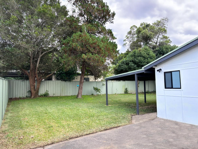 Others 3, Bowerbird Cottage, Shoalhaven - Pt A