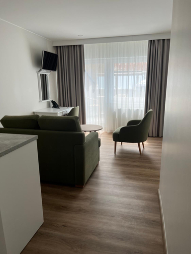 Others 5, Hotel Le Postillon, Echternach