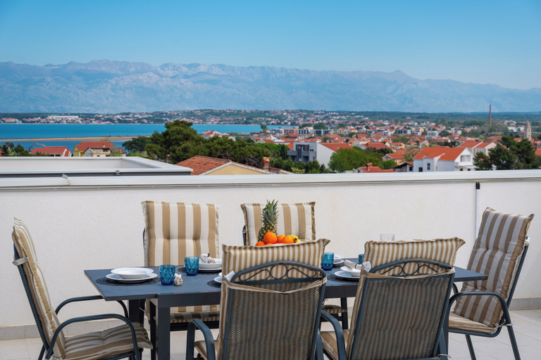 Food & Drinks, Apartment Lipotica 1, Nin