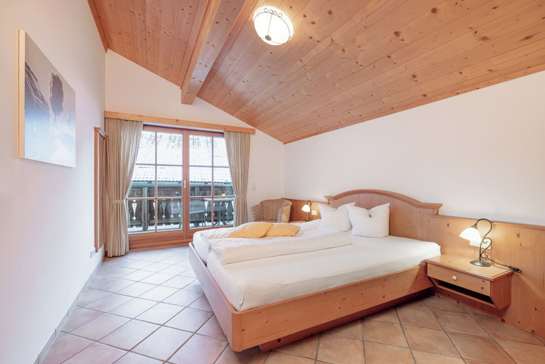 Bedroom 2, MYALPS Historical, Imst