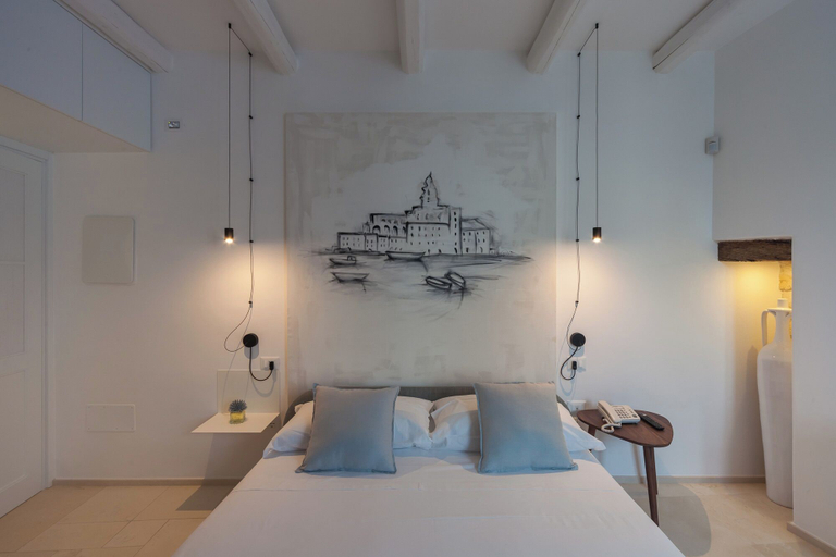 Bedroom 5, Palazzo Fiscaiolo, Bari
