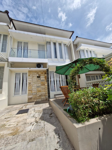 Exterior & Views 2, Ciara Villa with private pool, Malang
