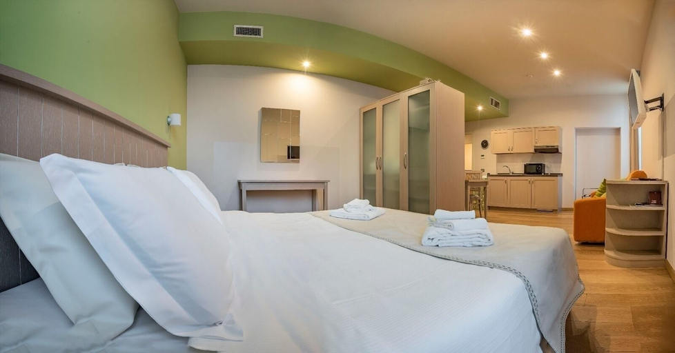 Bedroom 13