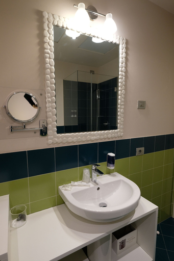 Bathroom 5