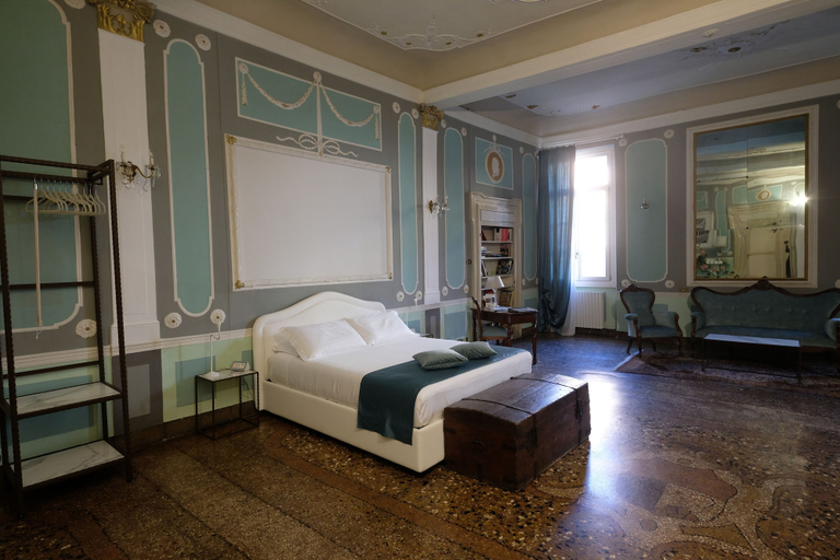 Bedroom 24