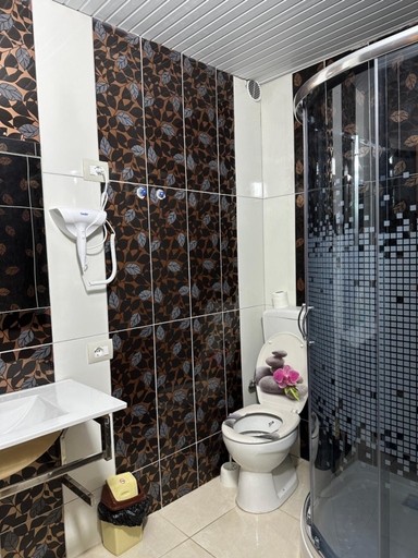 Bathroom 5