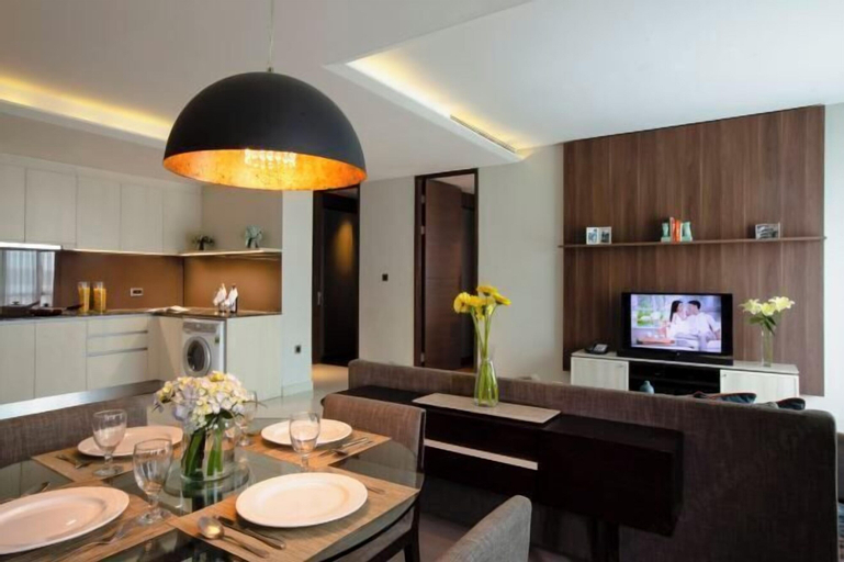 Dining Room 11