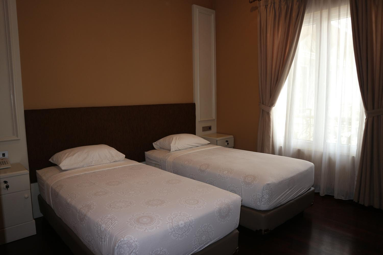 Bedroom 10
