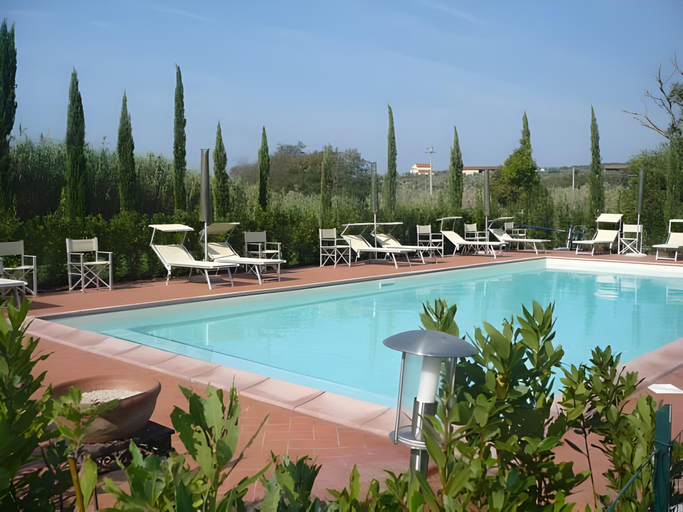 Sport & Beauty 2, Holiday home "Casale al Pino" in Riparbella, Pisa