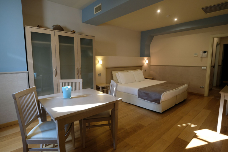 Bedroom 18