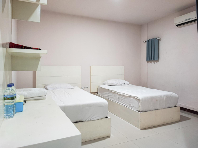 Bedroom 13